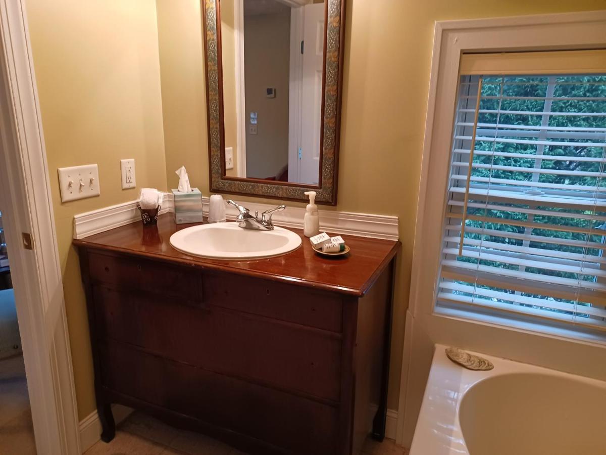 The Inn On Bath Creek Extérieur photo